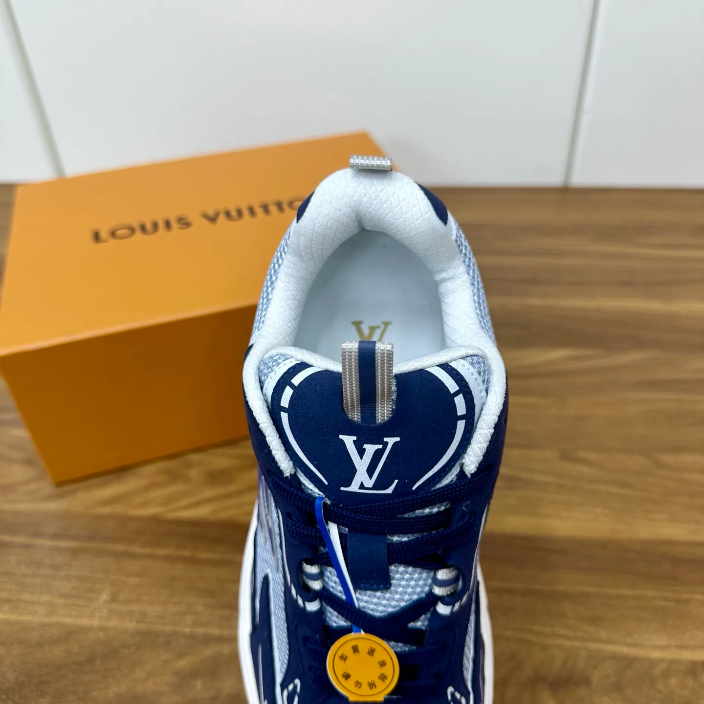 Кроссовки Мужские Louis Vuitton 17477025