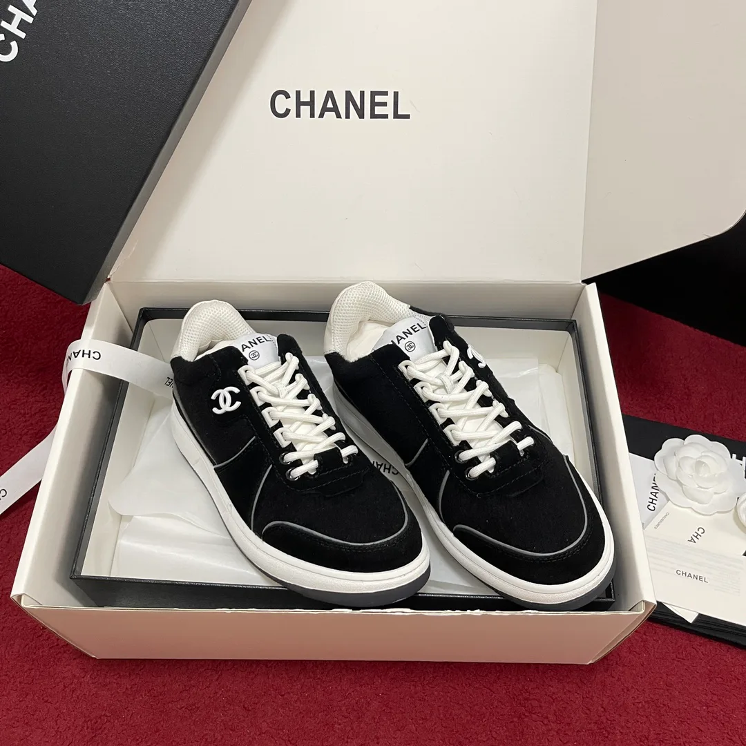 Кроссовки Женские Chanel 18195103