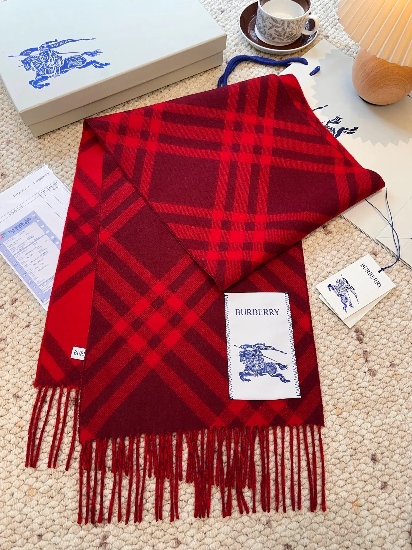 Шарфы Burberry 18105486