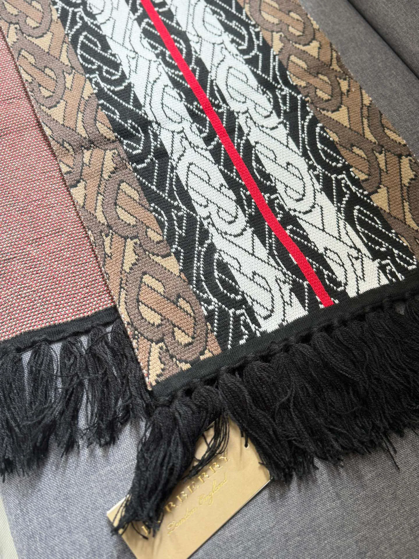 Шарфы Burberry 3253