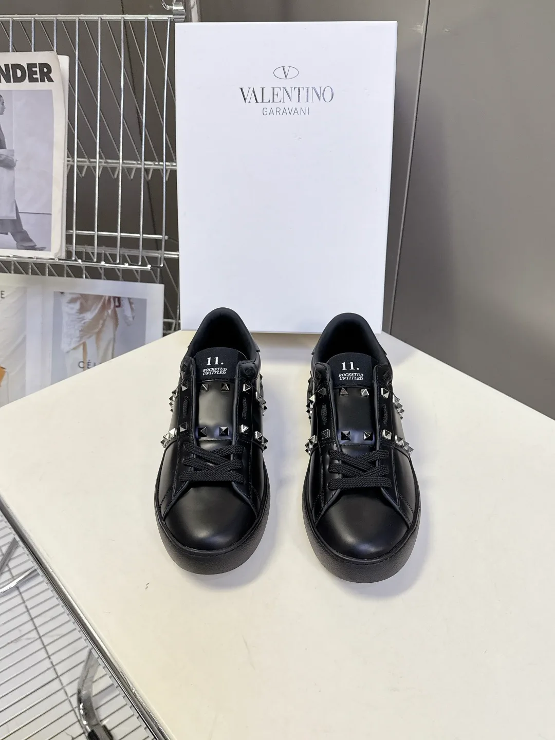 Кроссовки Женские Valentino 18817574