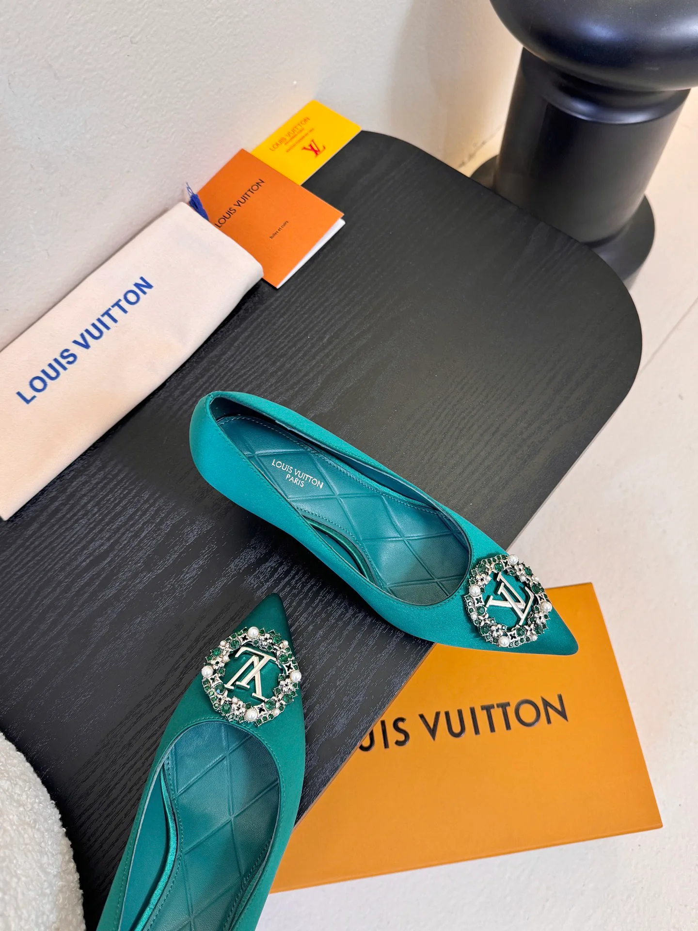 Туфли Женские Louis Vuitton 2300150