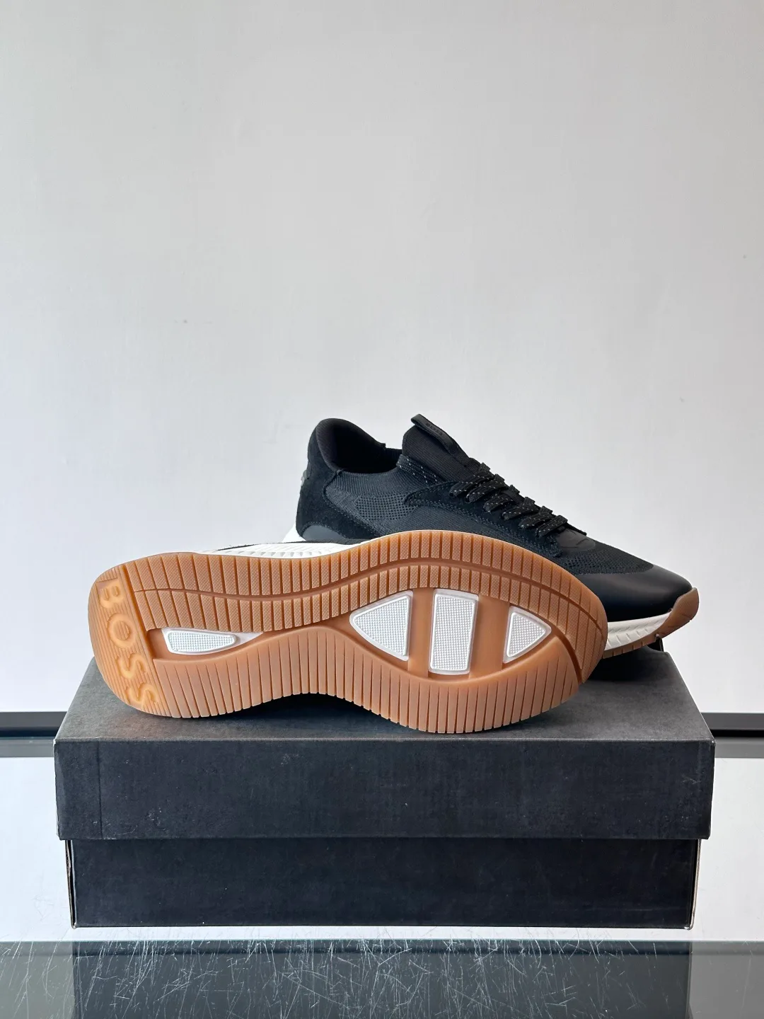 Кроссовки Мужские Hugo Boss 829868