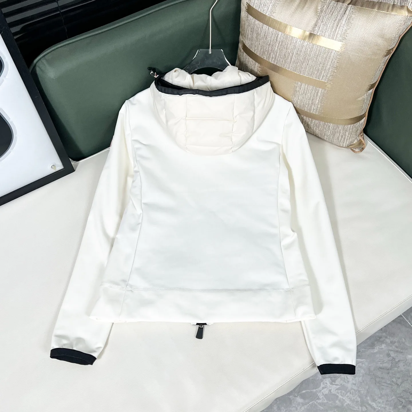 Куртки И Пуховики Женские Moncler 19225032