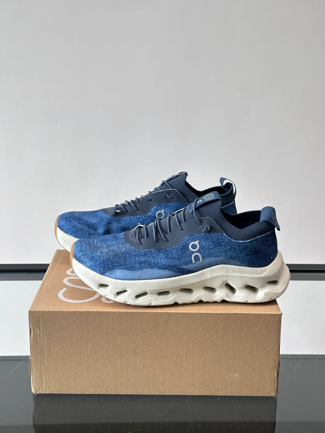 Кроссовки Женские Loewe 946301