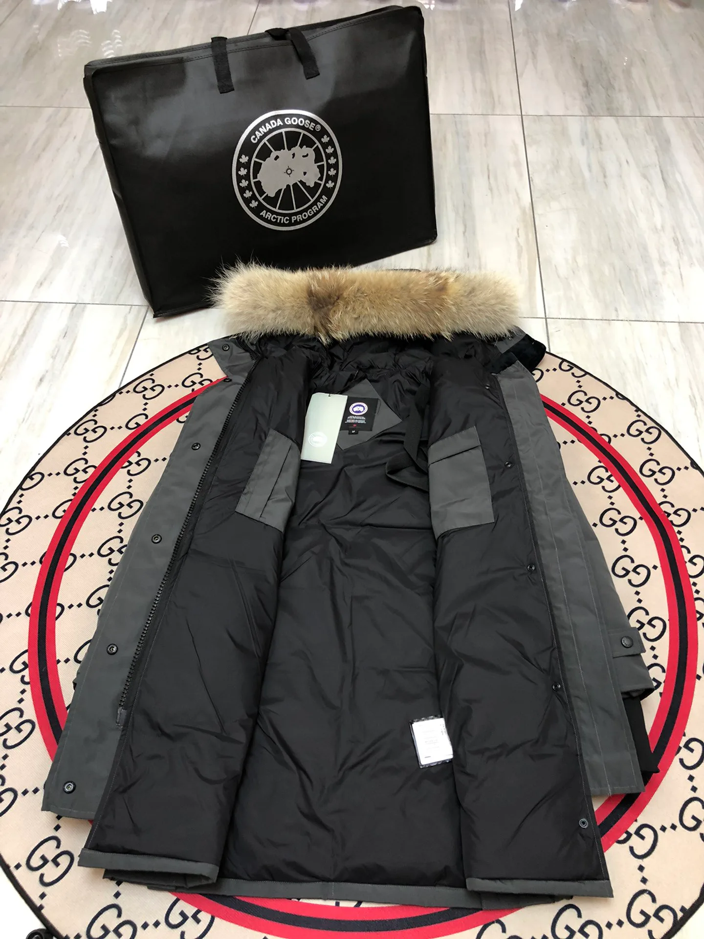 Куртки И Пуховики Женские Canada Goose 6556257