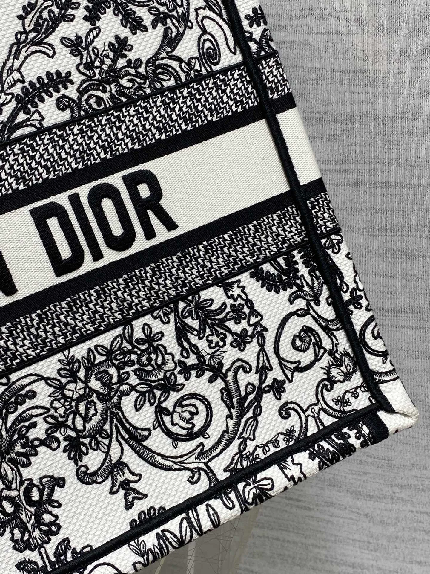 Классические Сумки Женские Christian Dior 11224060