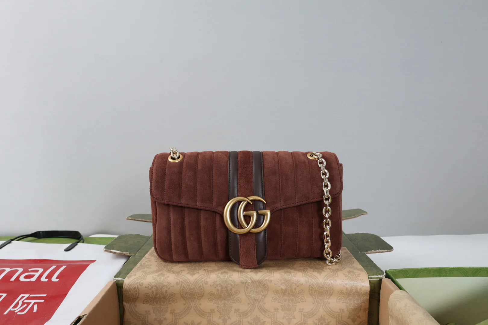 Классические Сумки Женские Gucci 18004293