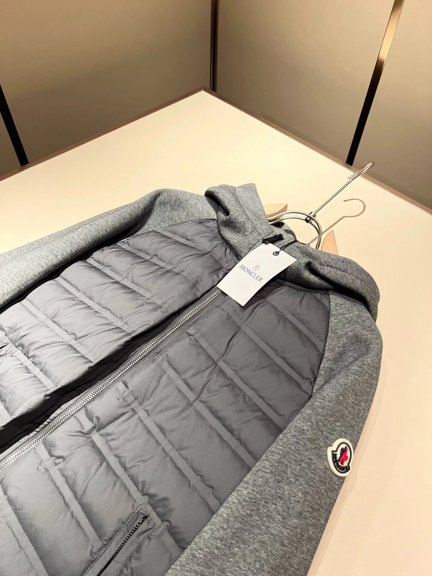 Куртки И Пуховики Мужские Moncler 940769