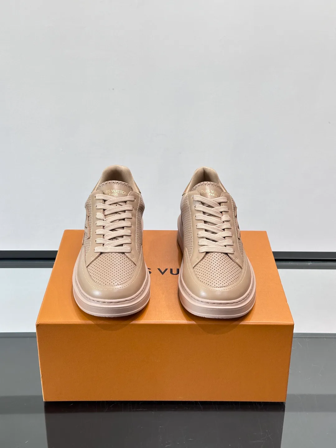 Кроссовки Мужские Louis Vuitton 13553743