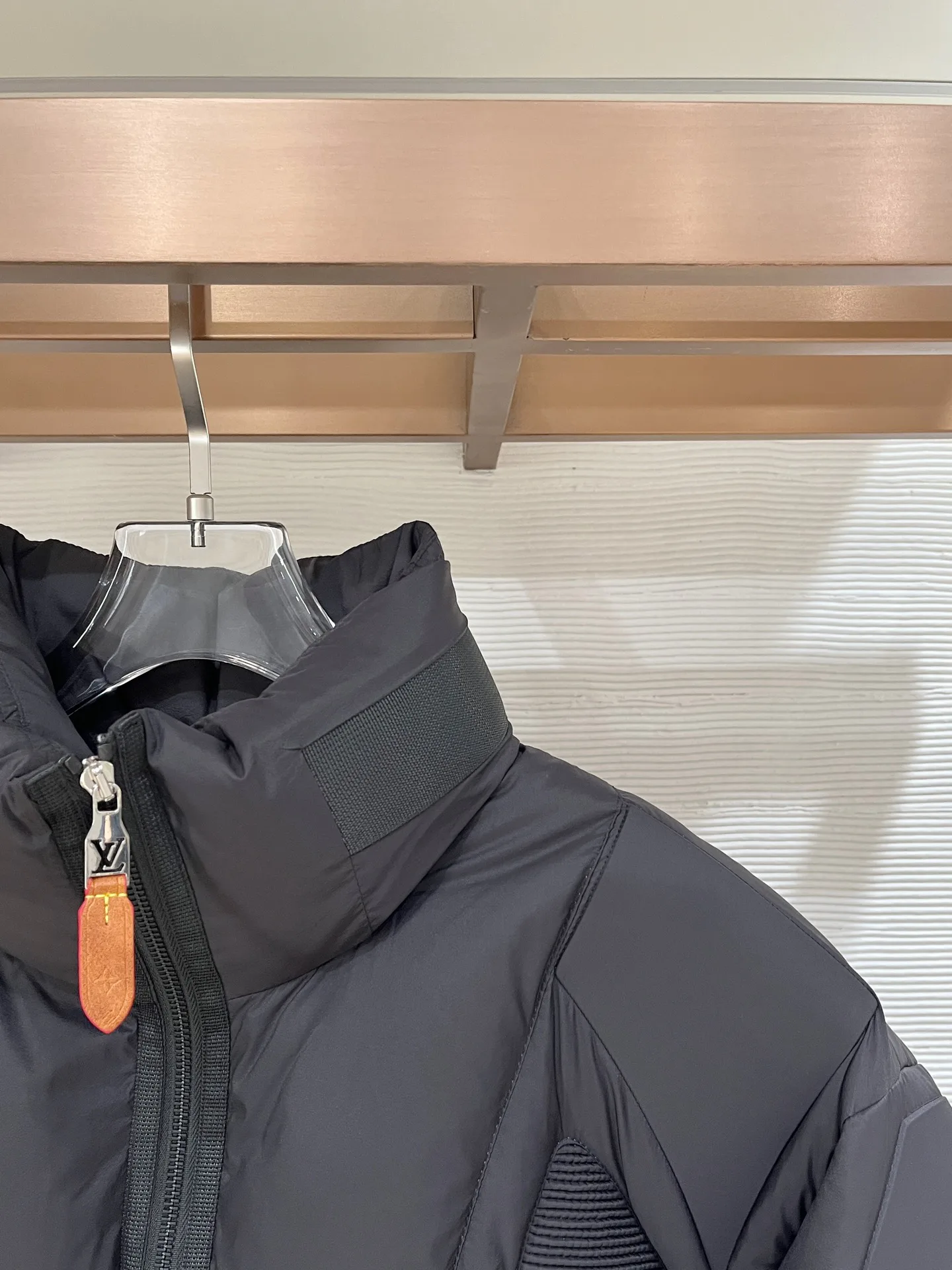 Куртки И Пуховики Мужские Louis Vuitton 17930652