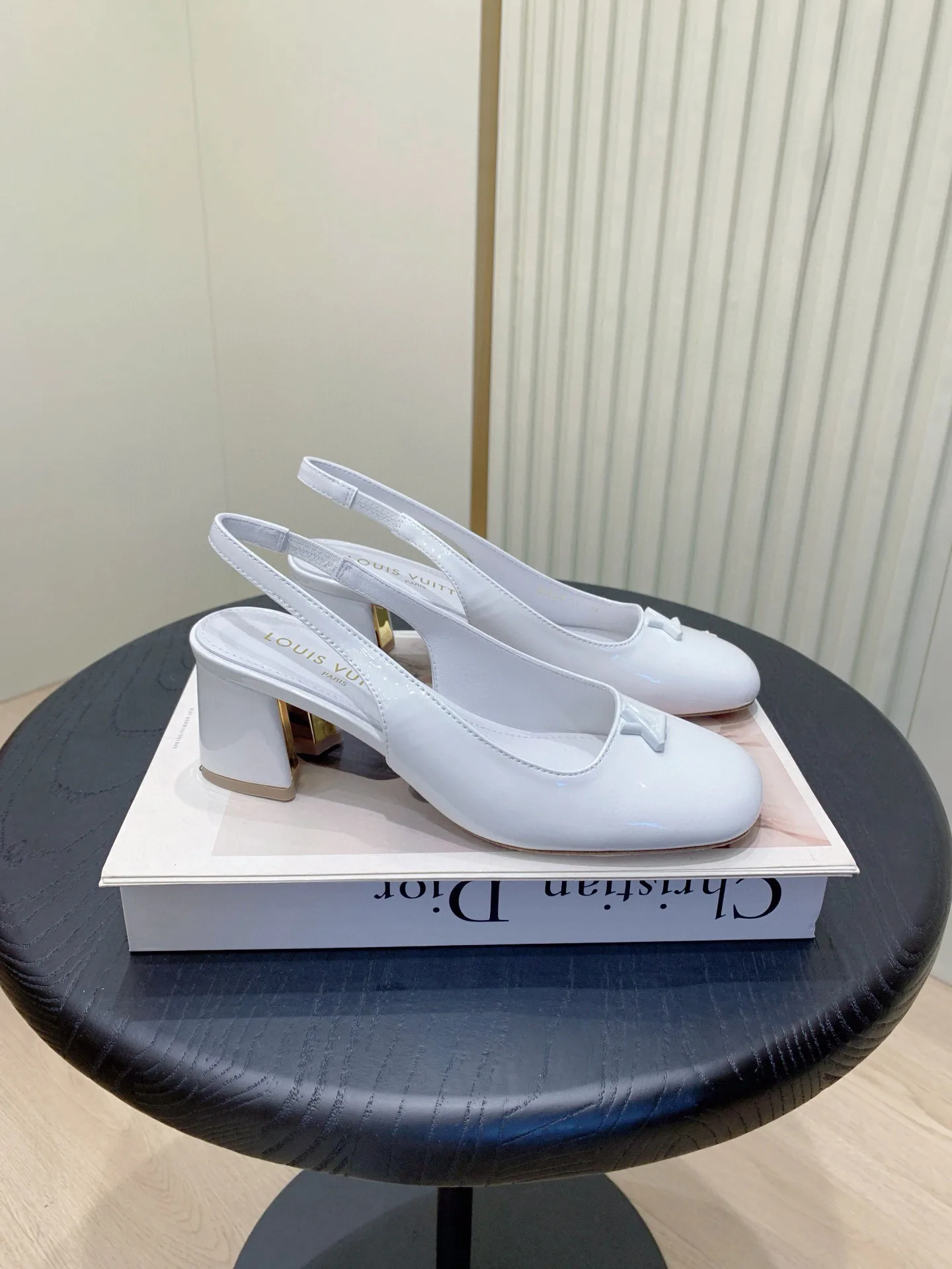 Босоножки Женские Louis Vuitton 1834447