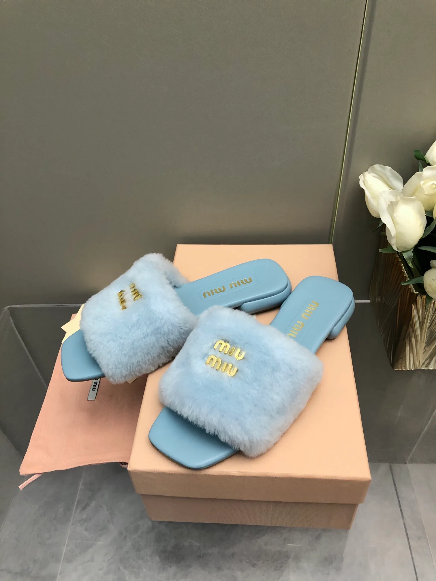 Тапочки Женские Miu Miu 18005815
