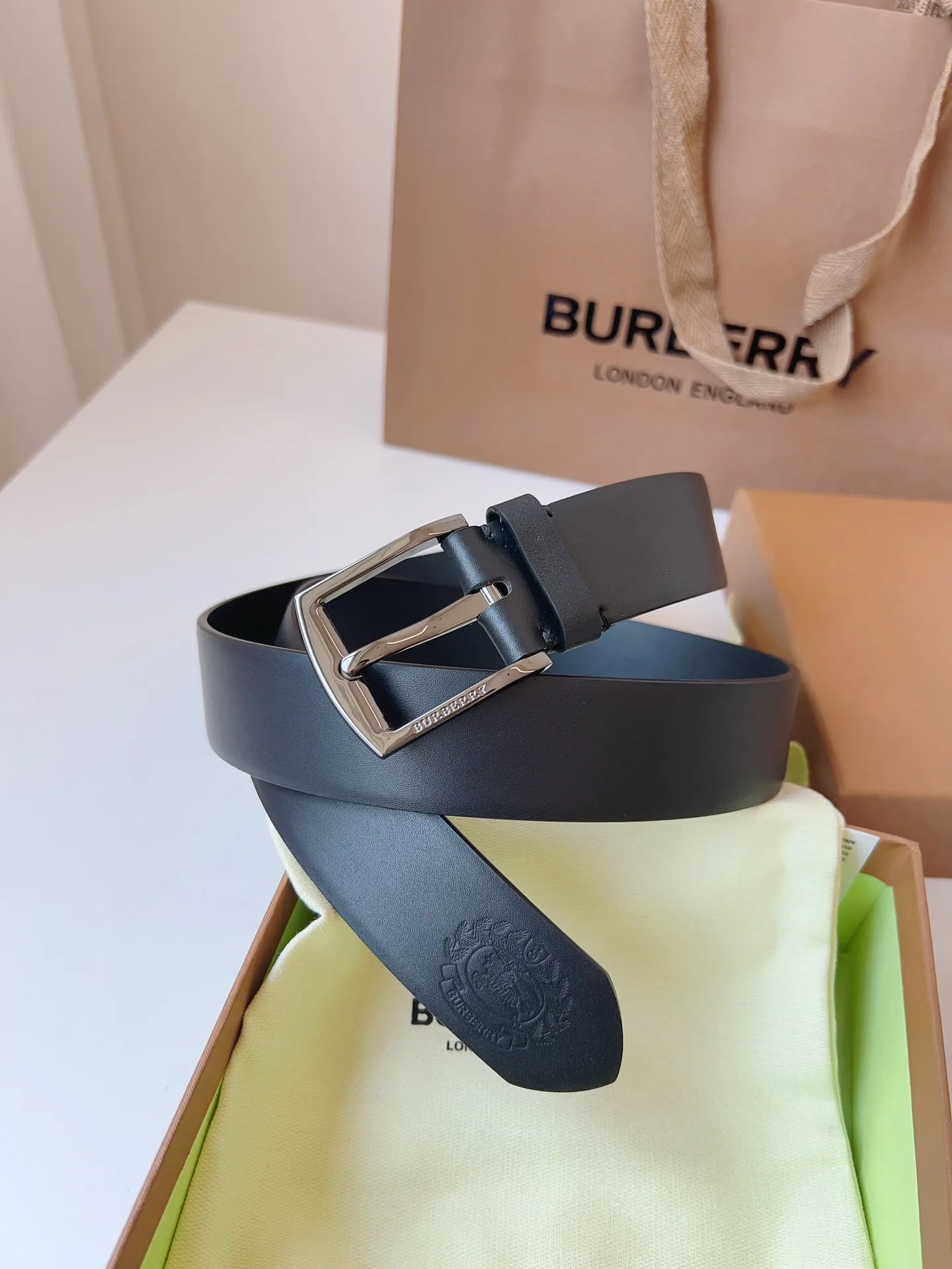 Ремни Burberry 11648712