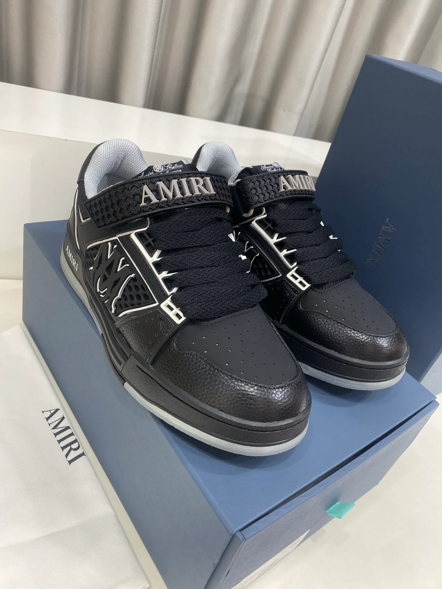 Кроссовки Женские Amiri 17485946