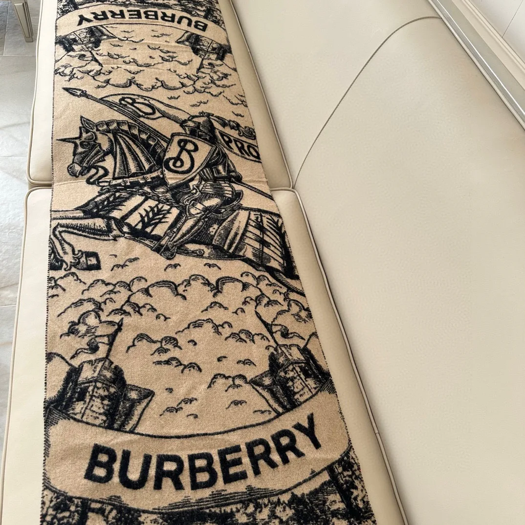 Шарфы Burberry 1152050