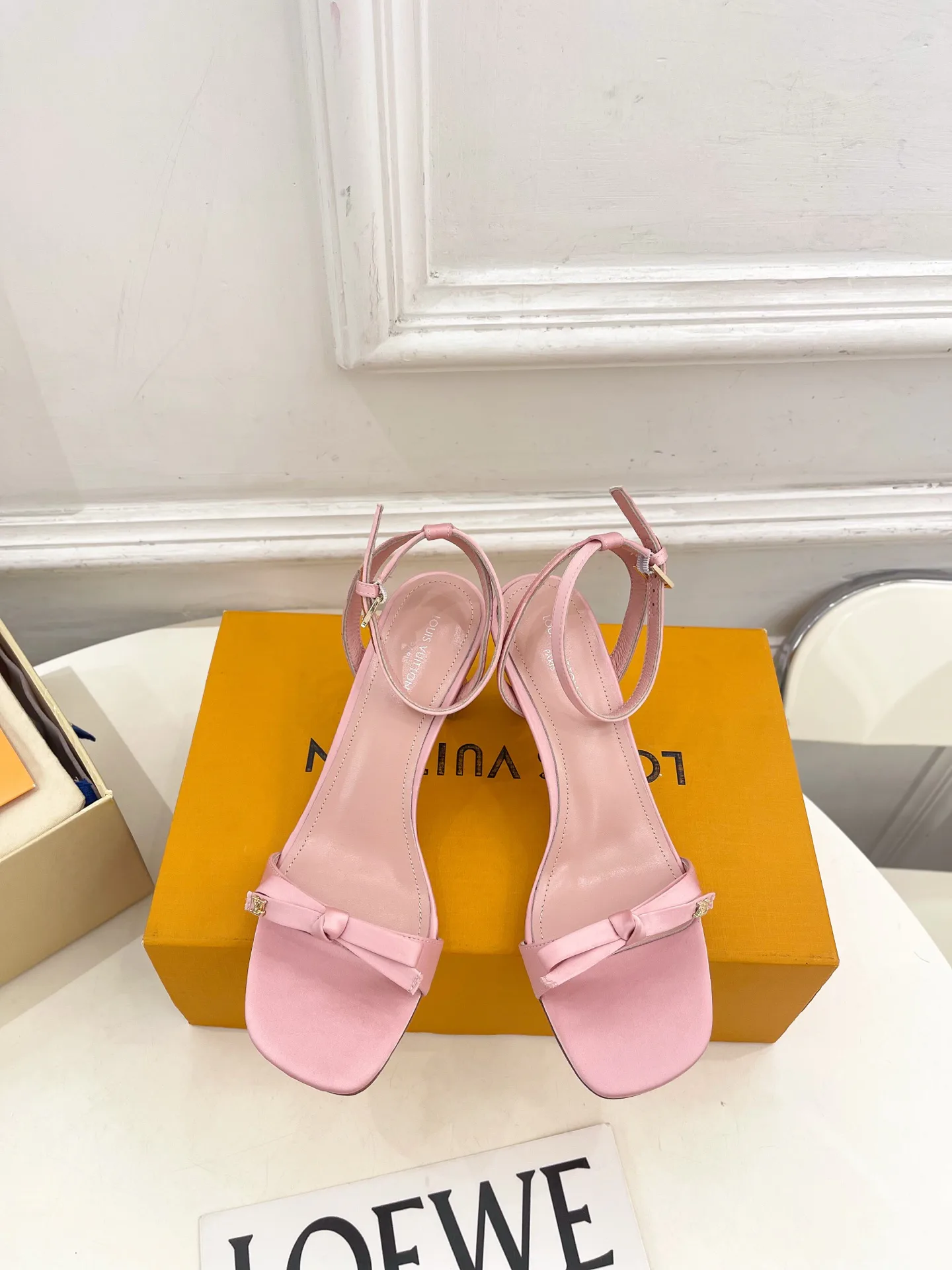 Босоножки Женские Louis Vuitton 18034969