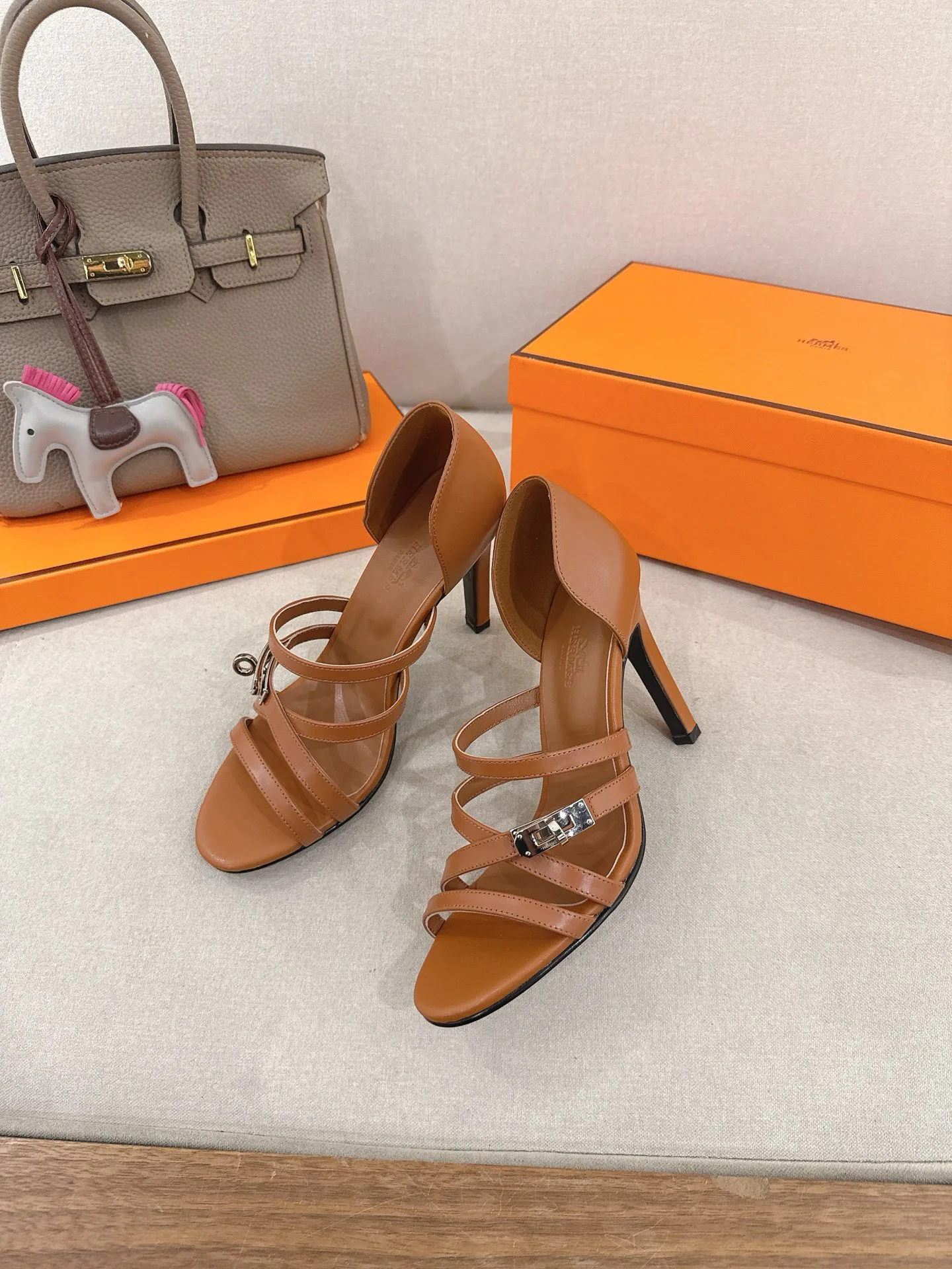 Босоножки Женские Hermes 10847636