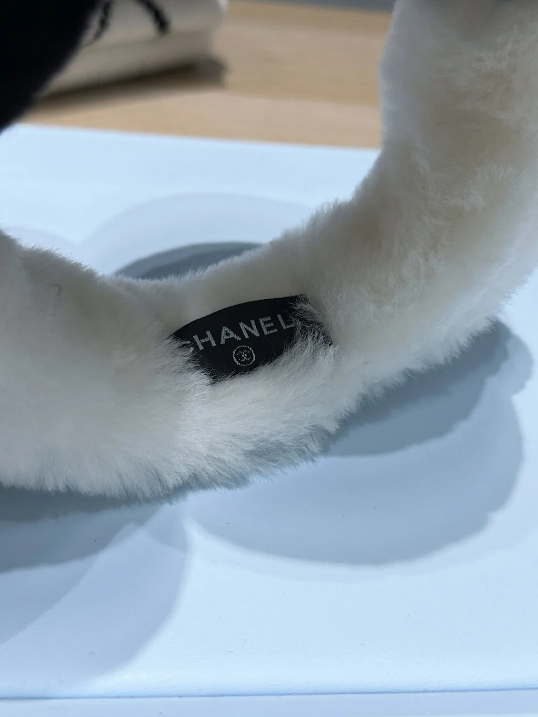 Головные Уборы Chanel 18617819