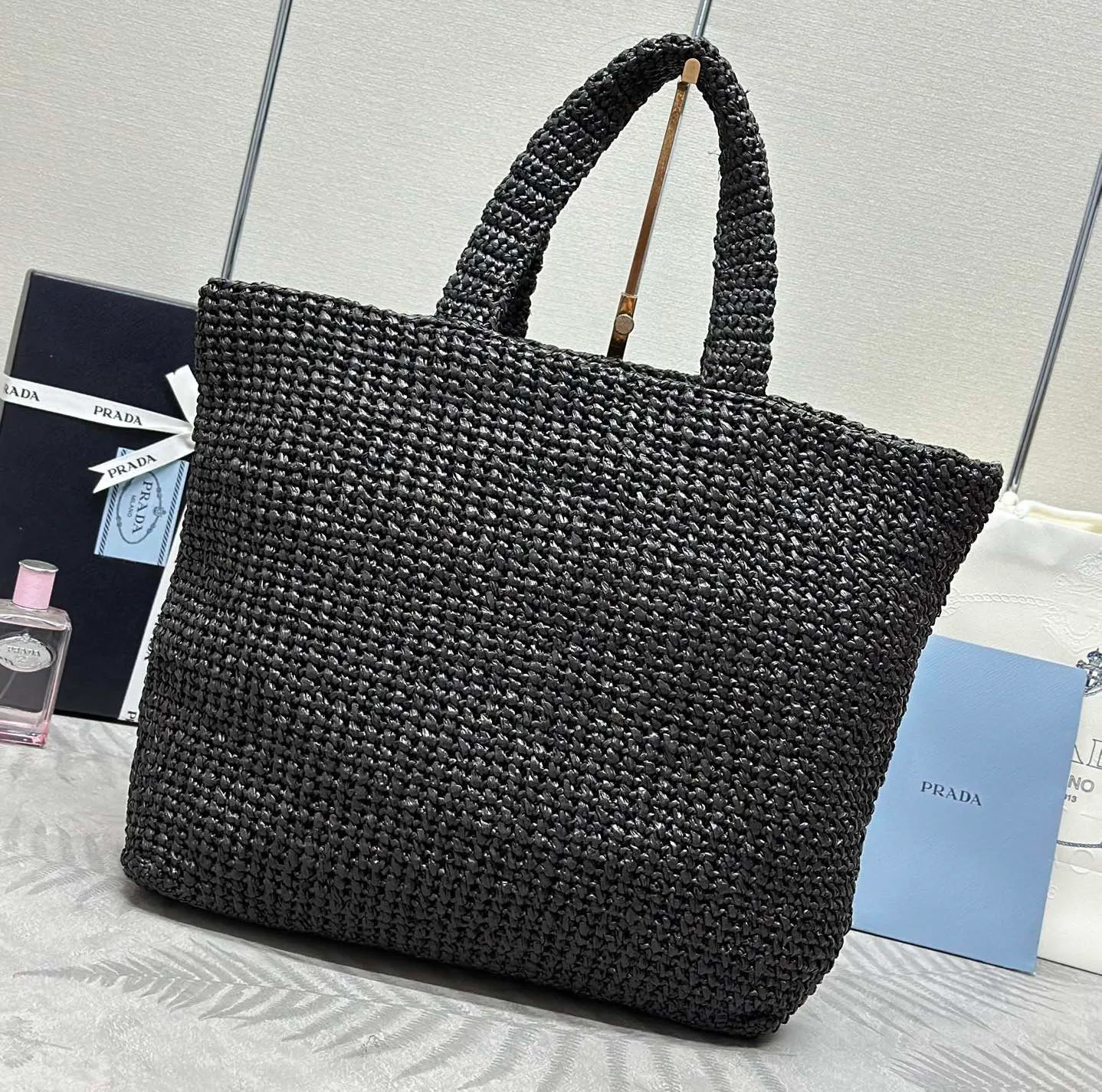 Классические Сумки Женские Prada 11682001