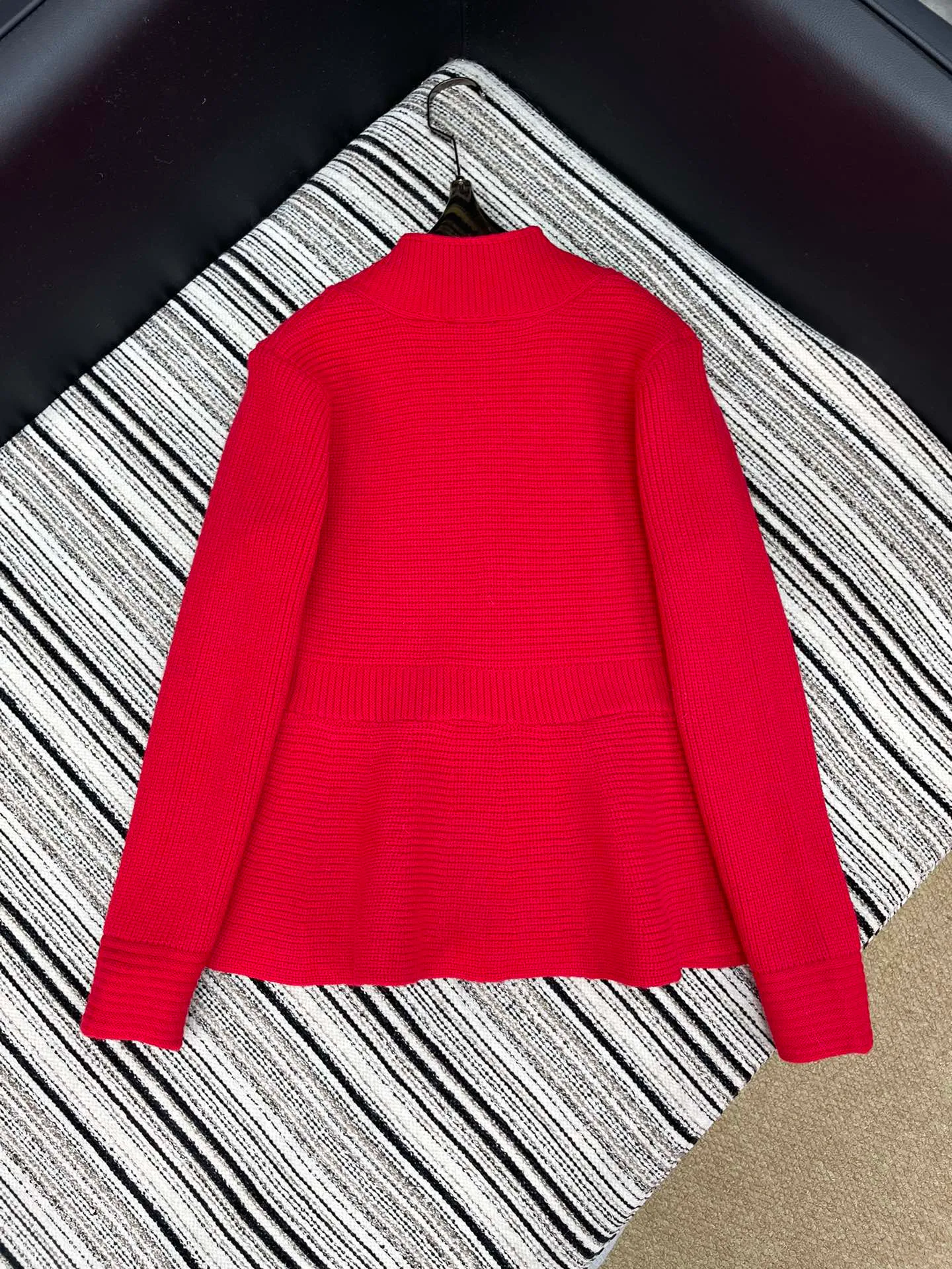 Джемперы И Свитеры Женские Chanel 882582