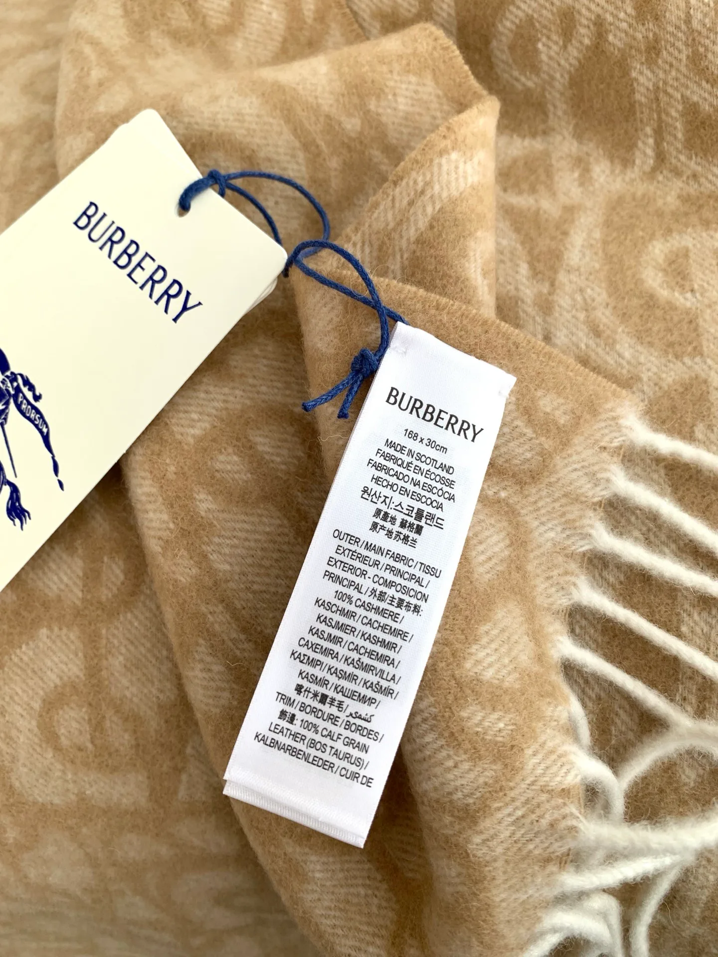 Шарфы Burberry 18222529