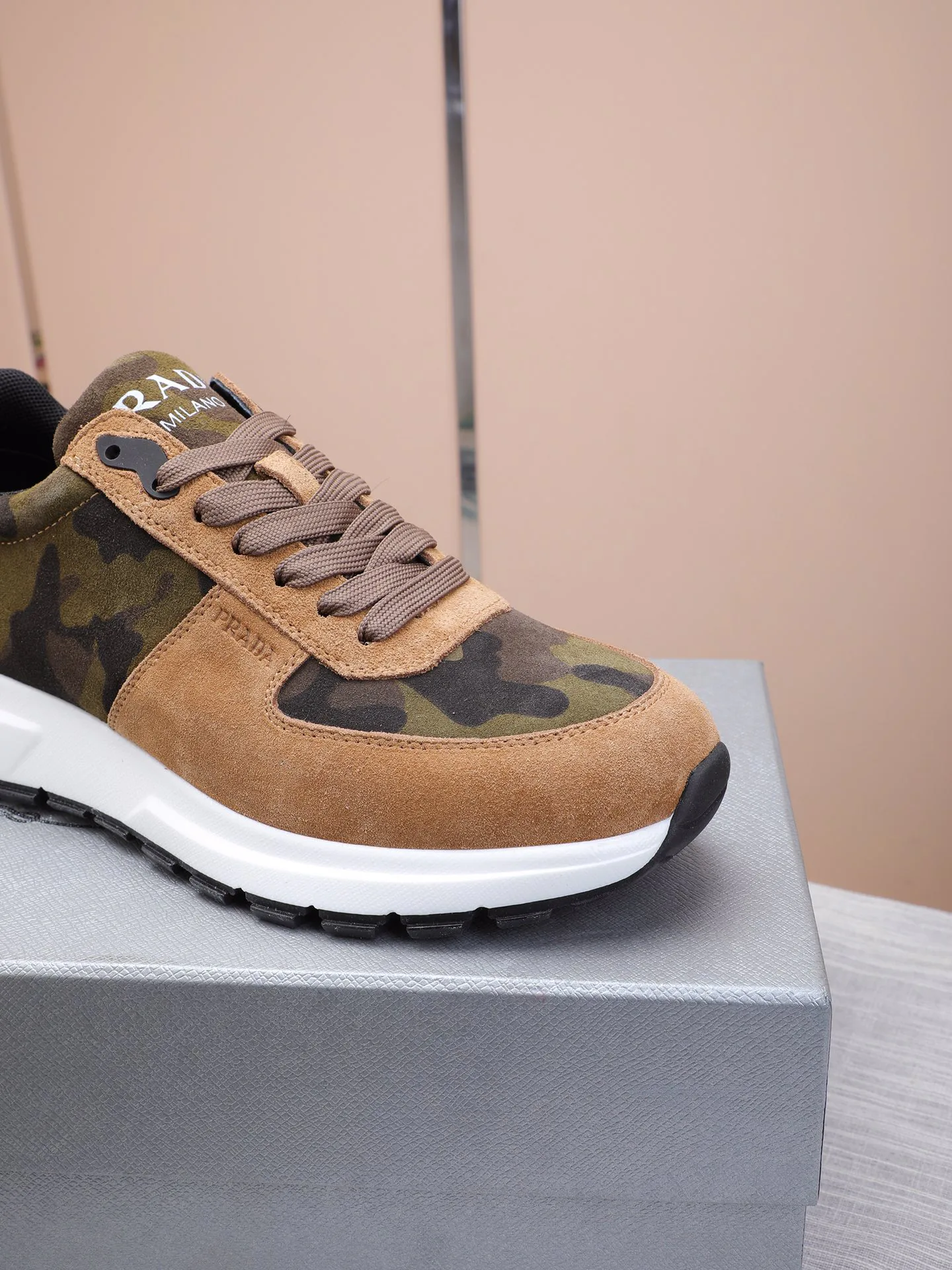 Кроссовки Мужские Prada 10844553