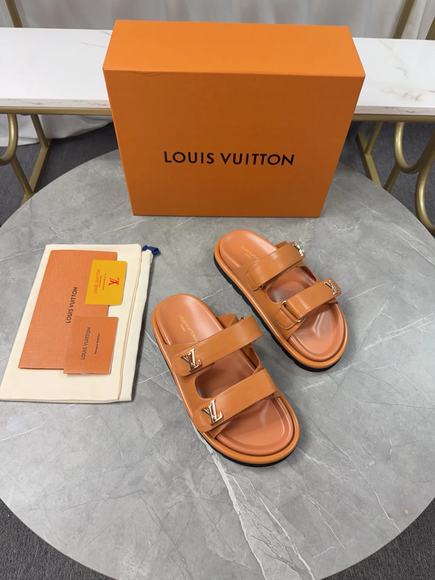 Сандалии Женские Louis Vuitton 12156546