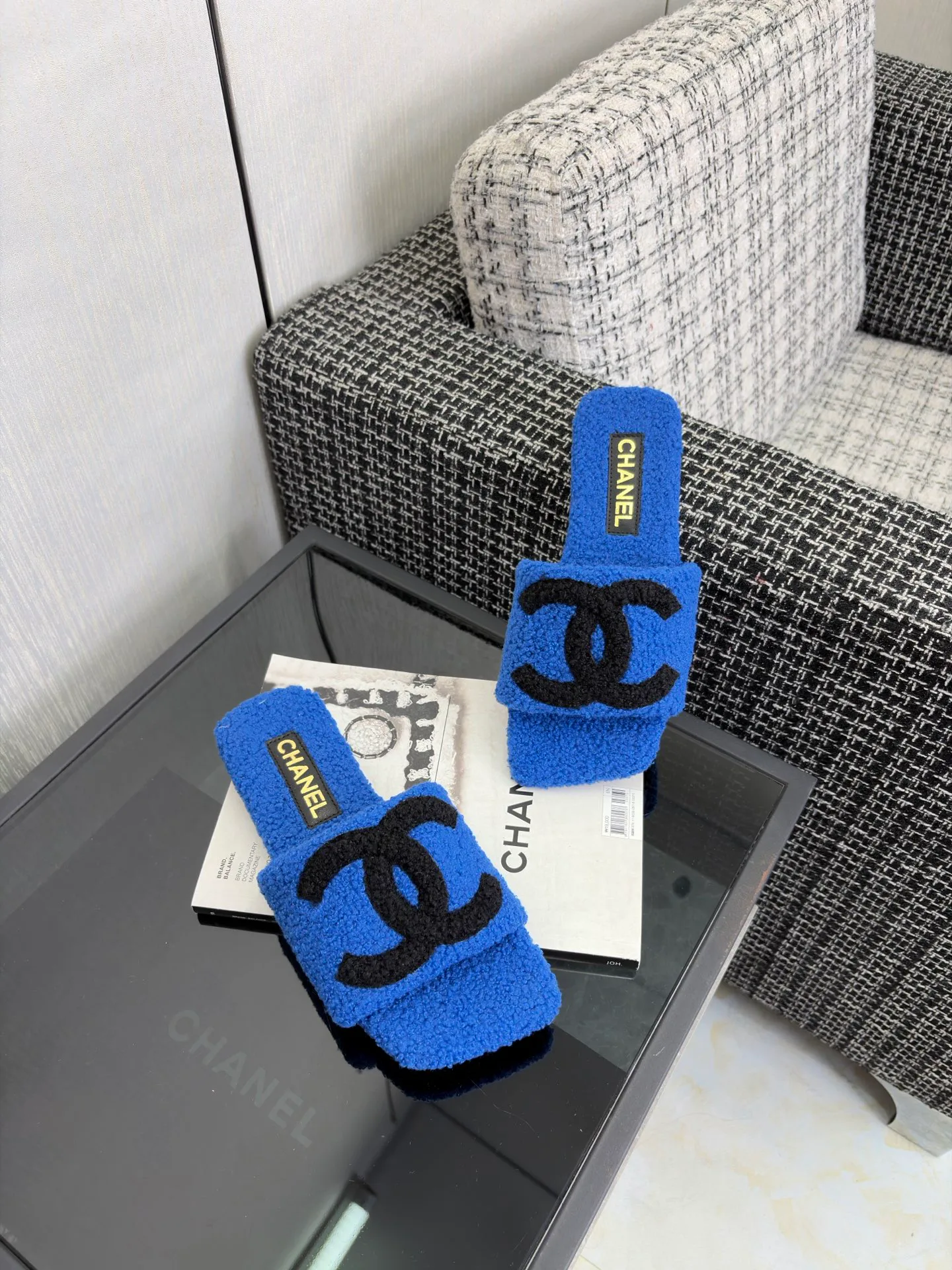 Тапочки Женские Chanel 18700090
