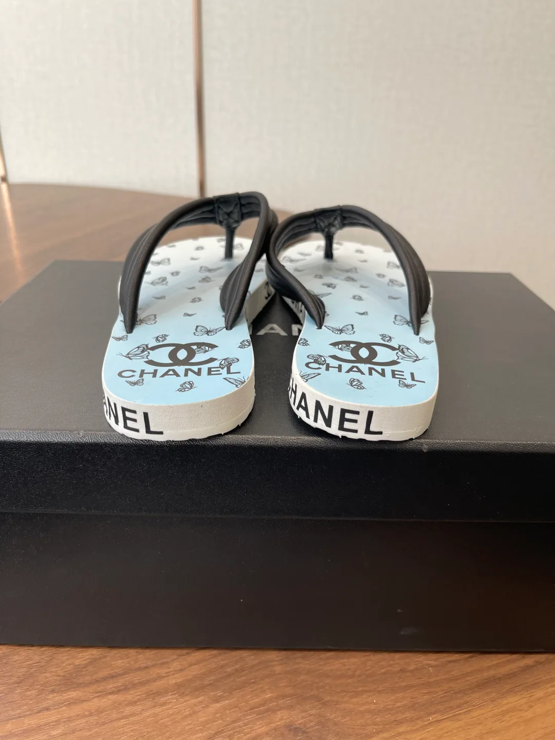 Шлепанцы Женские Chanel 11498250