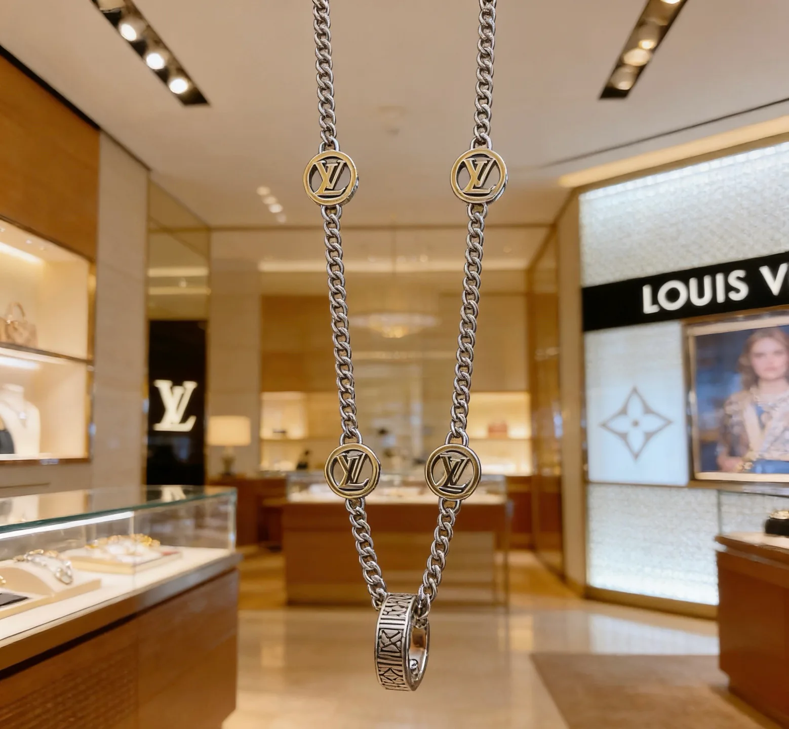 Бижутерия Louis Vuitton 11577796