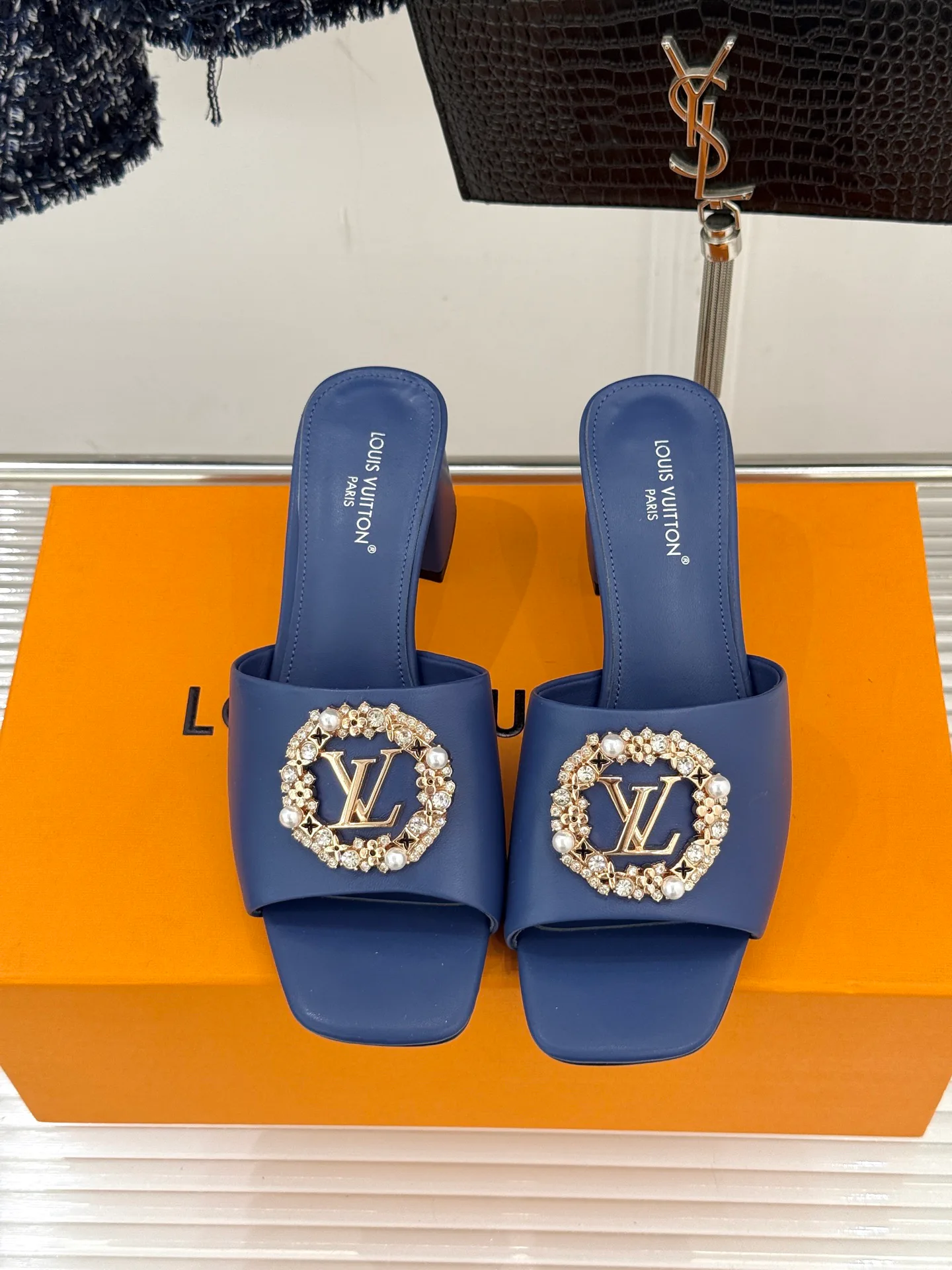 Сандалии Женские Louis Vuitton 2607855