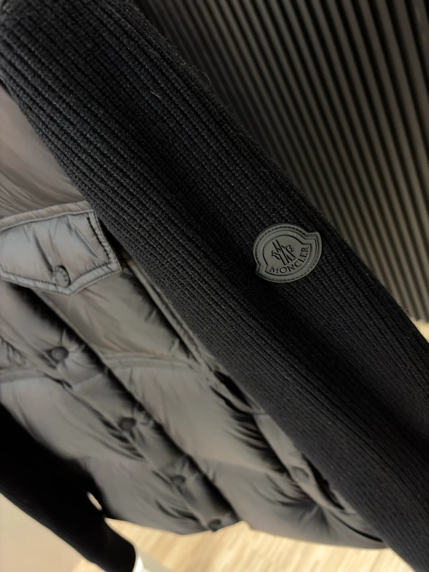 Куртки И Пуховики Женские Moncler 18391735