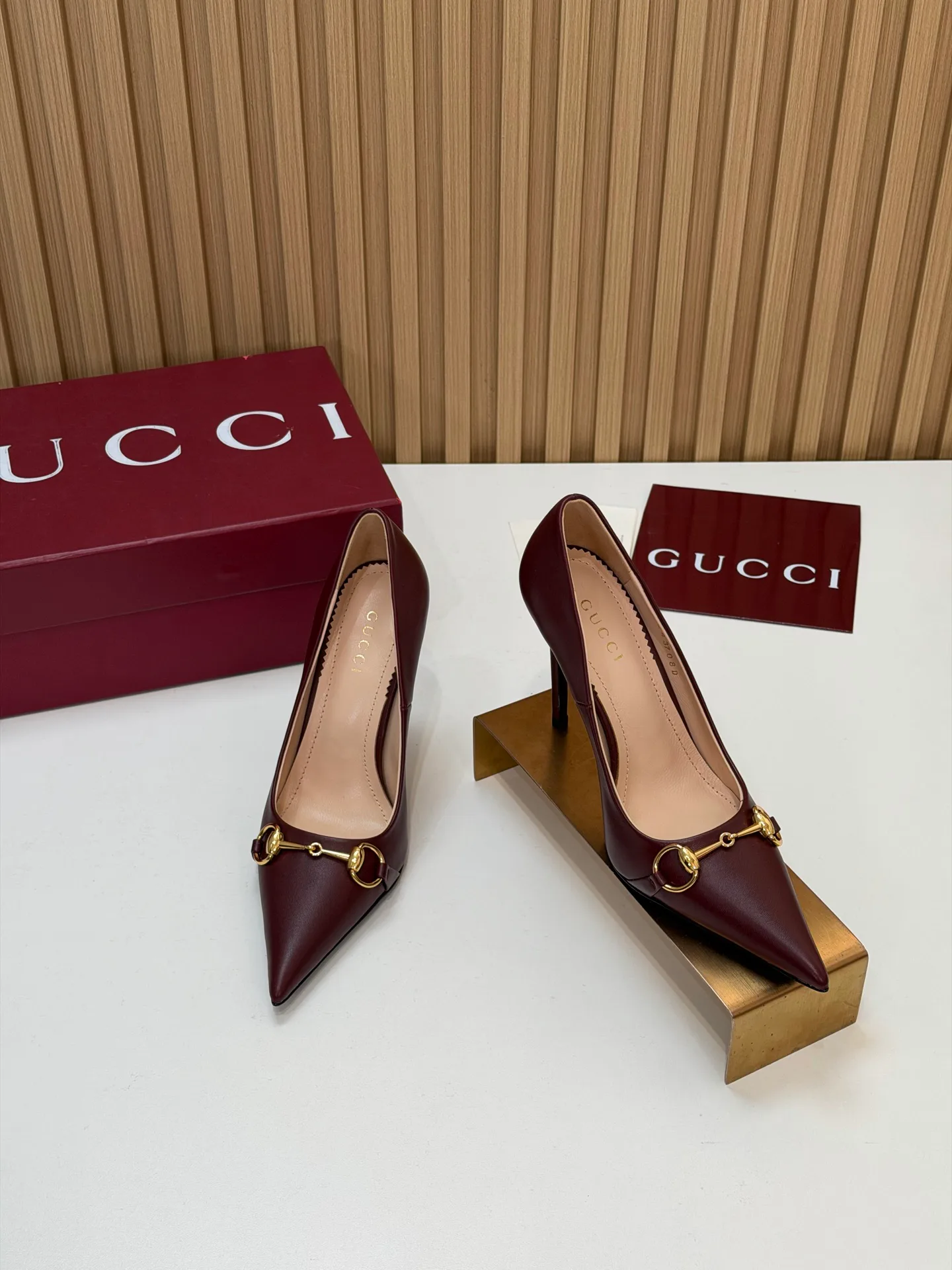 Туфли Женские Gucci 18245477