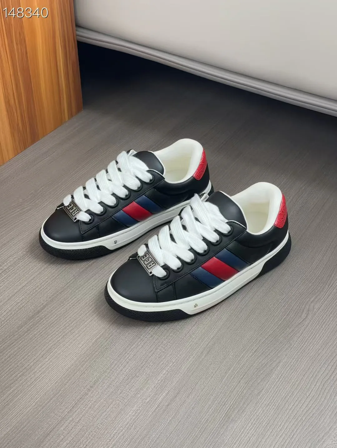 Кроссовки Женские Gucci 9618