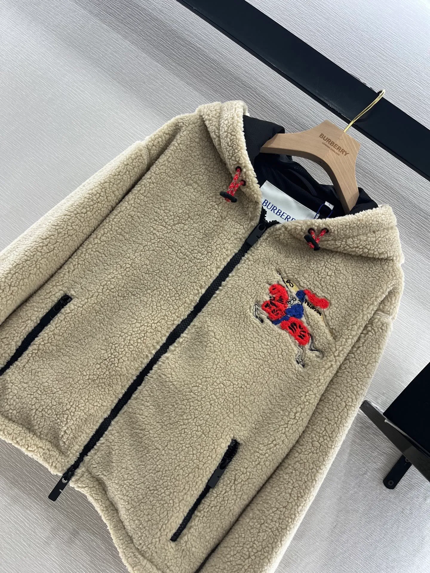 Куртки И Пуховики Женские Burberry 1273186