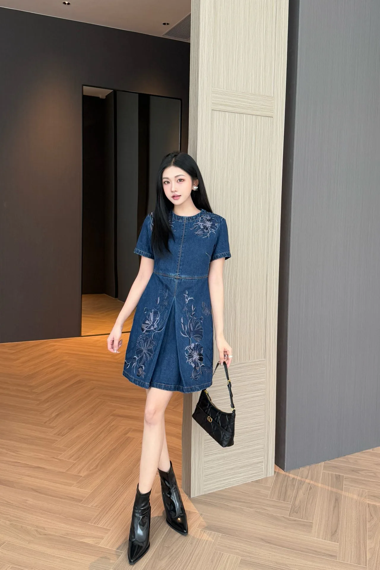 Платья Женские Gucci 11206394