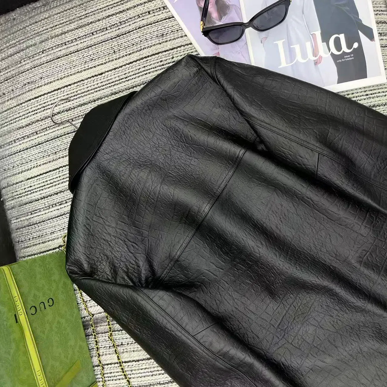 Кожаные Куртки И Дублёнки Женские Gucci 502448