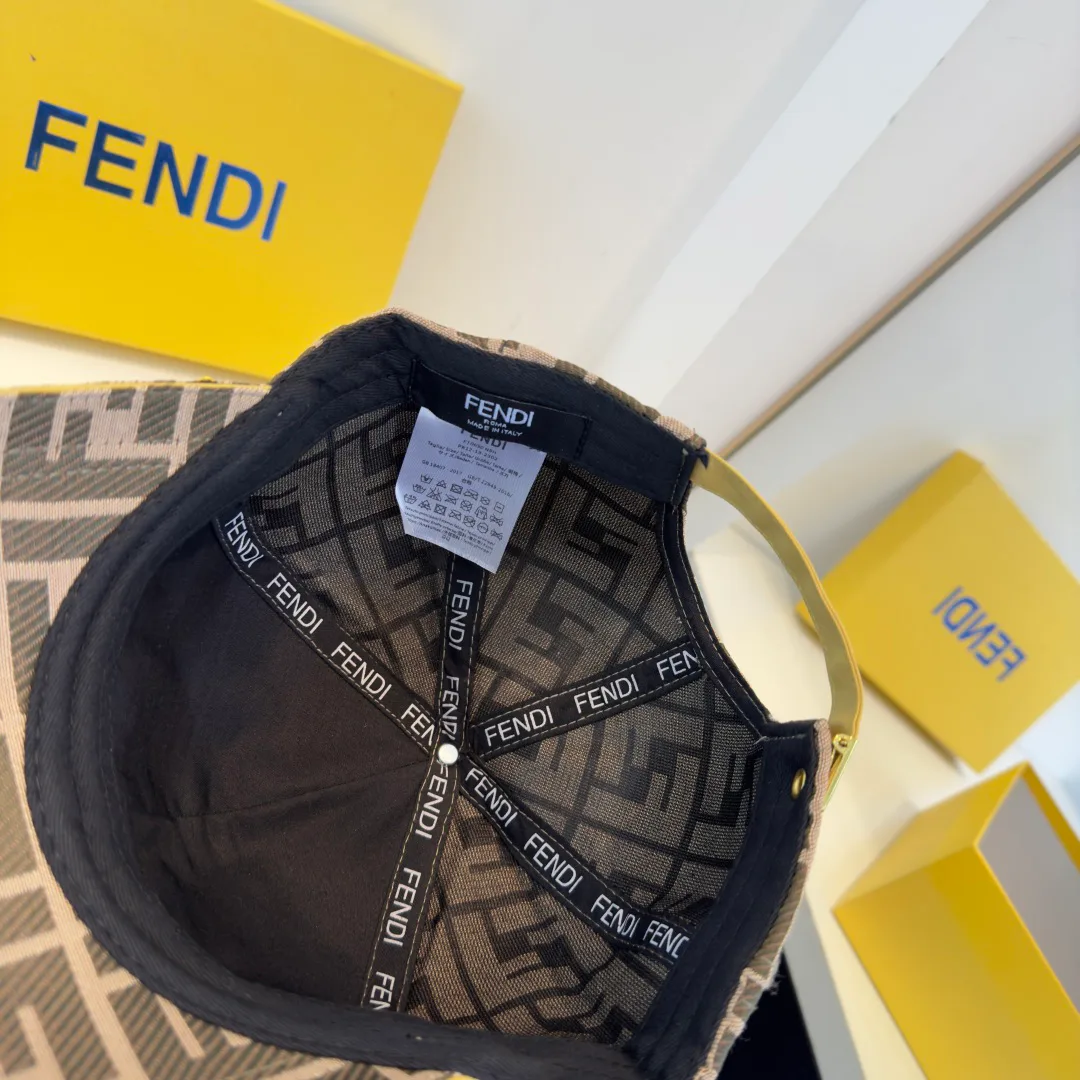 Головные Уборы Fendi 11416632
