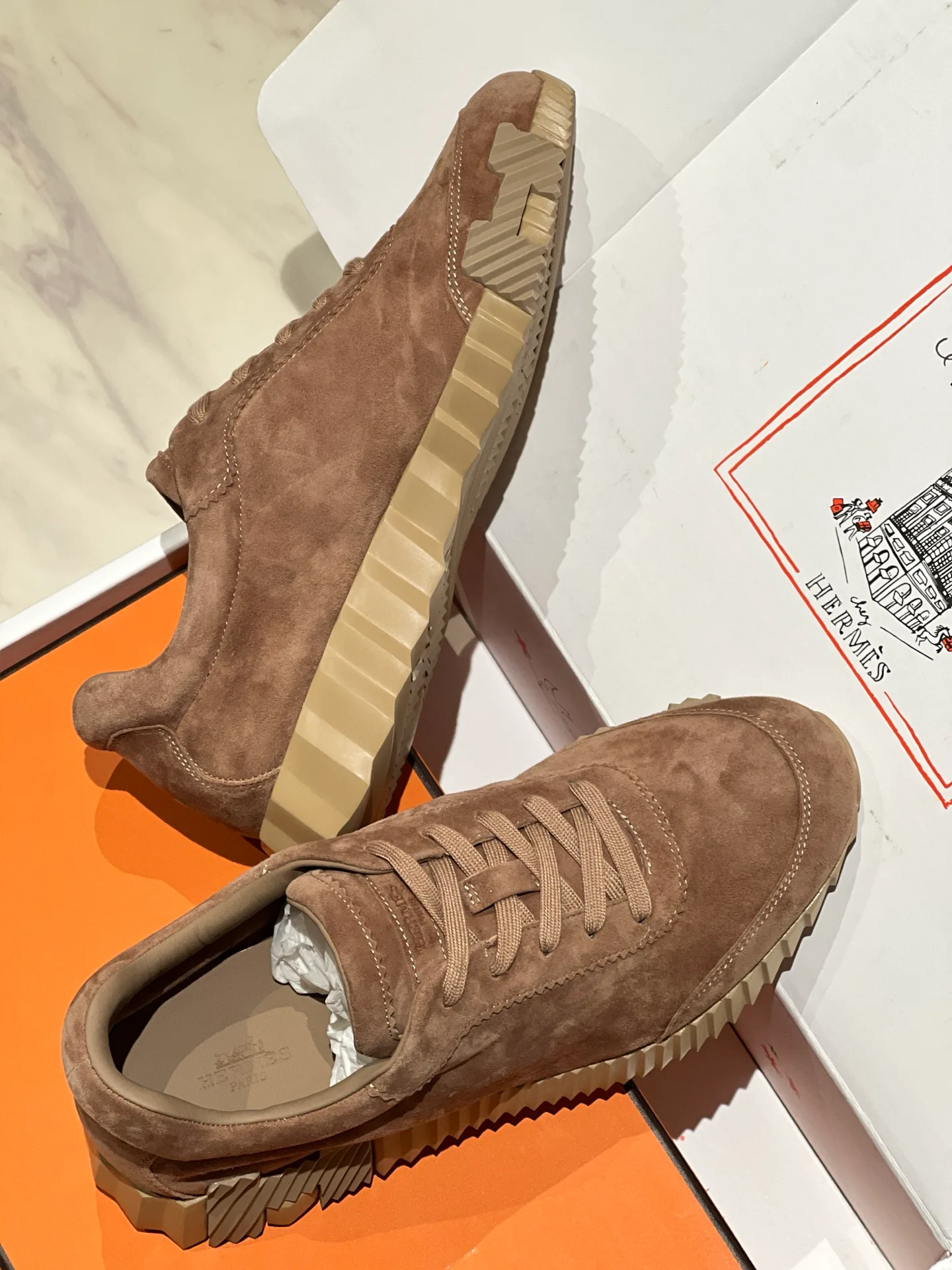 Кроссовки Женские Hermes 18080329