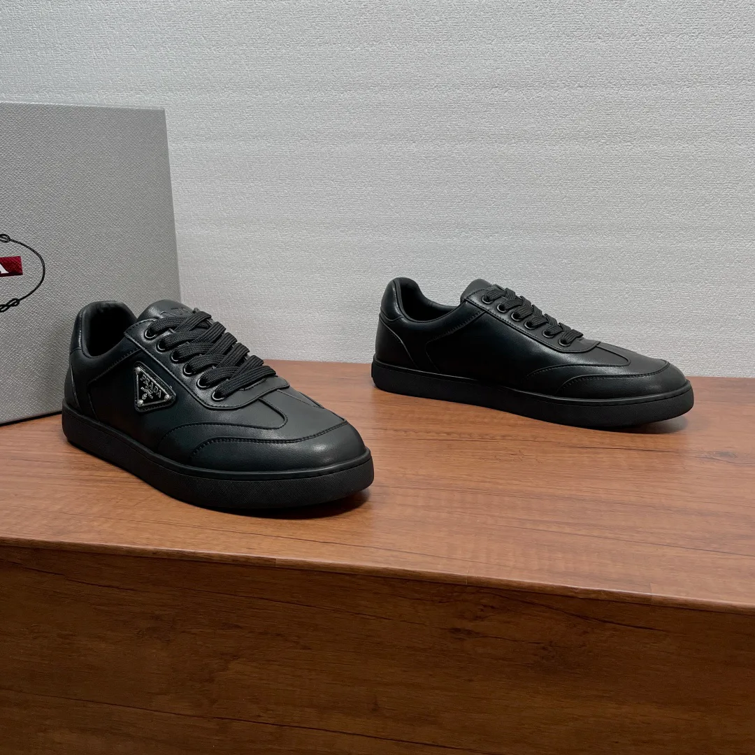 Кроссовки Мужские Prada 18697641