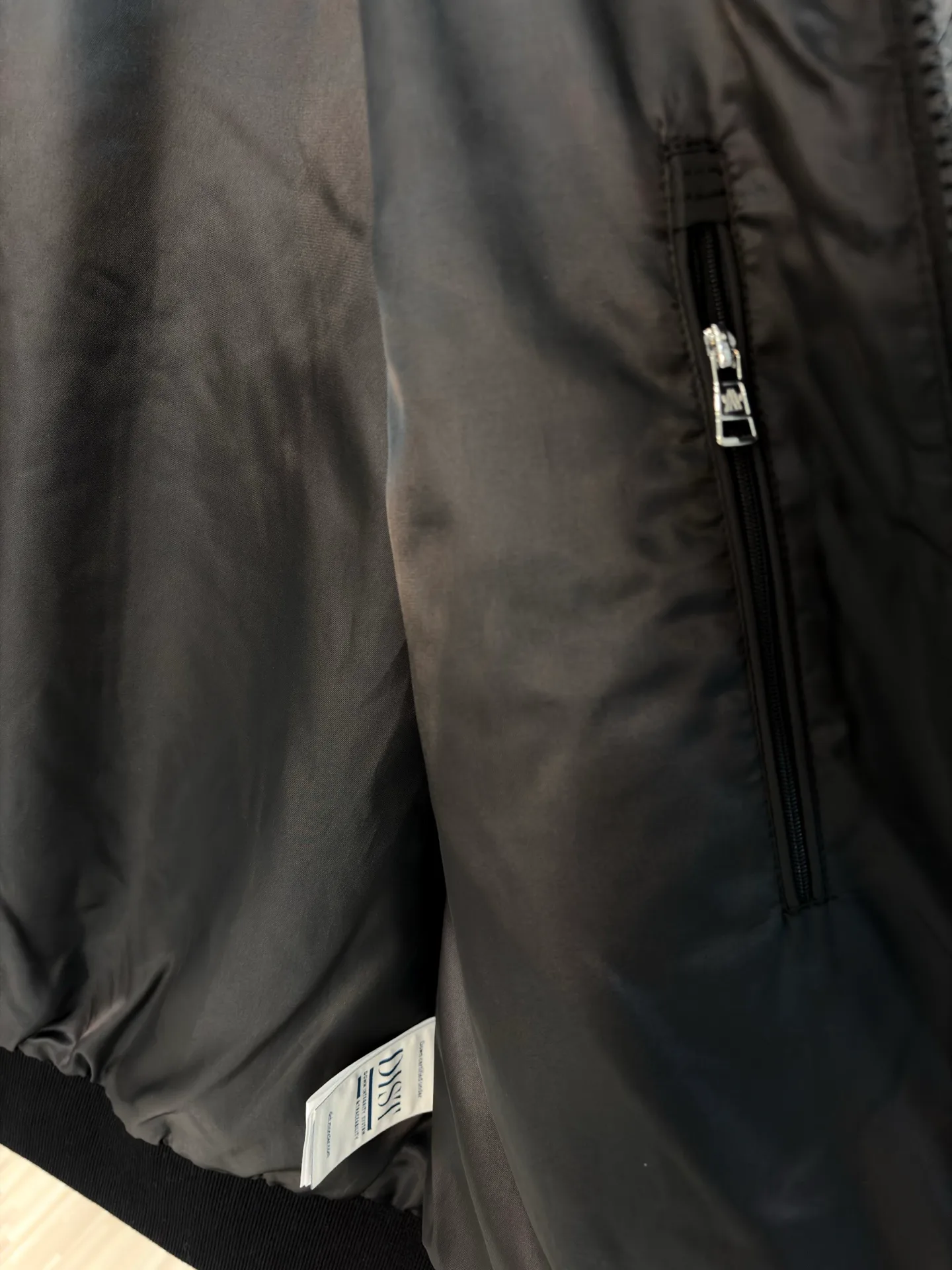 Куртки И Пуховики Мужские Moncler 18218449