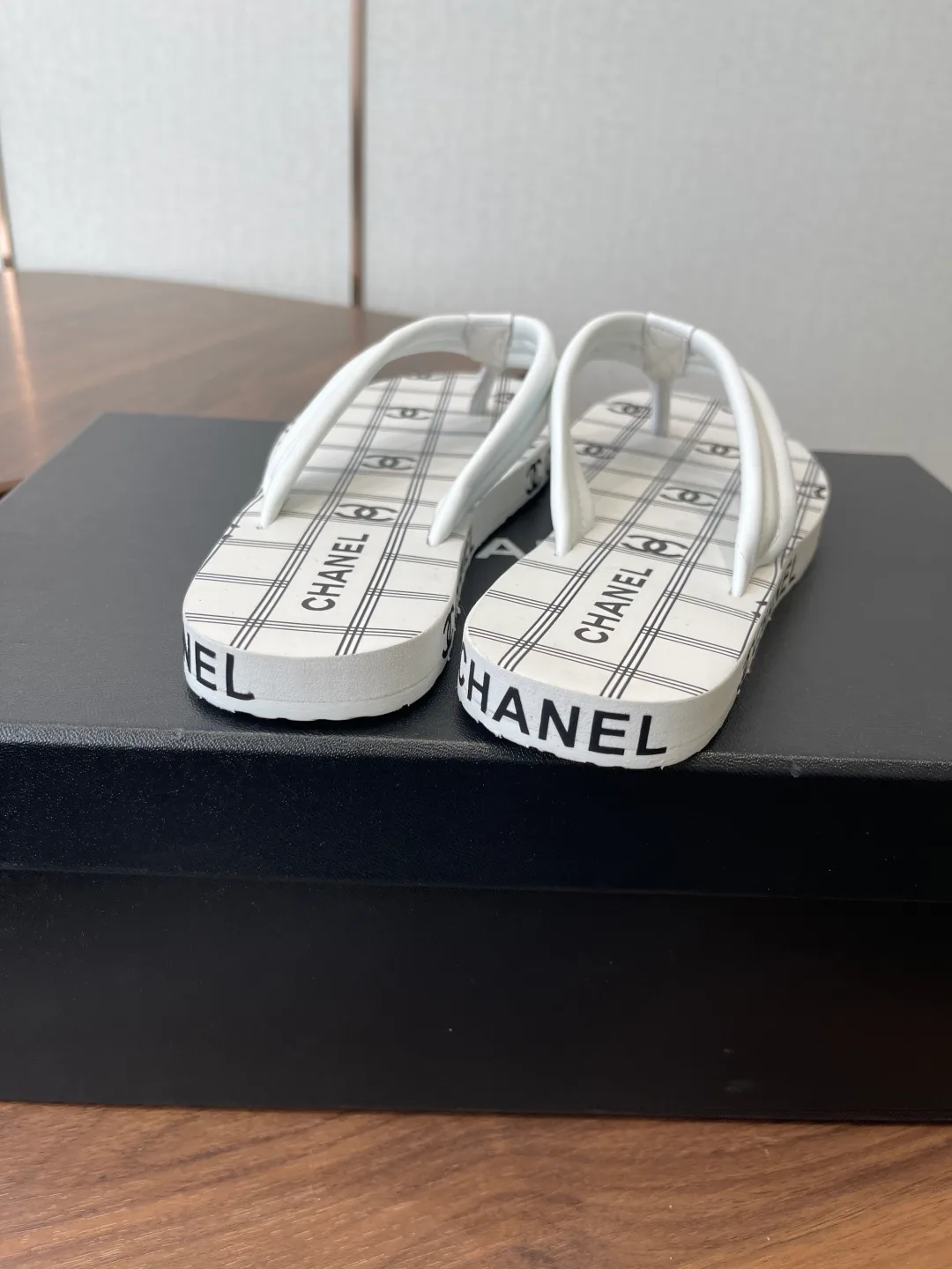 Шлепанцы Женские Chanel 11350606