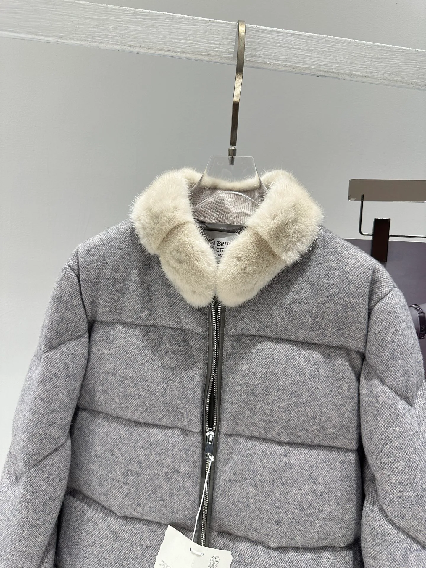 Куртки И Пуховики Женские Brunello Cucinelli 19596343