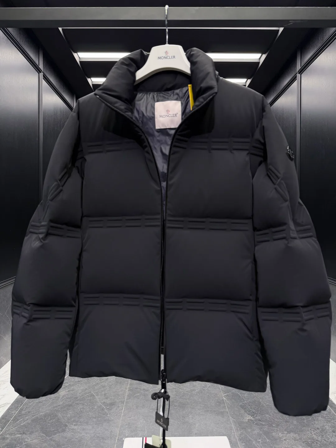 Куртки И Пуховики Мужские Moncler 987310