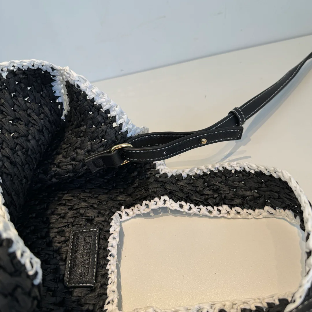 Классические Сумки Женские Loewe 11633327