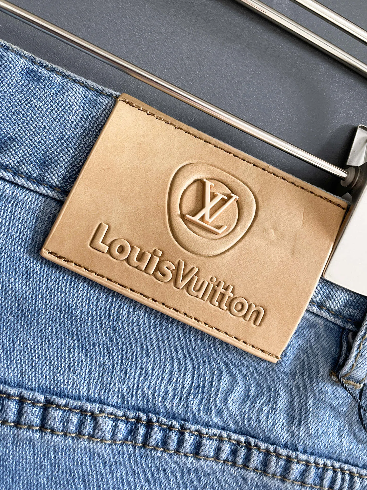 Джинсы Женские Louis Vuitton 13293395