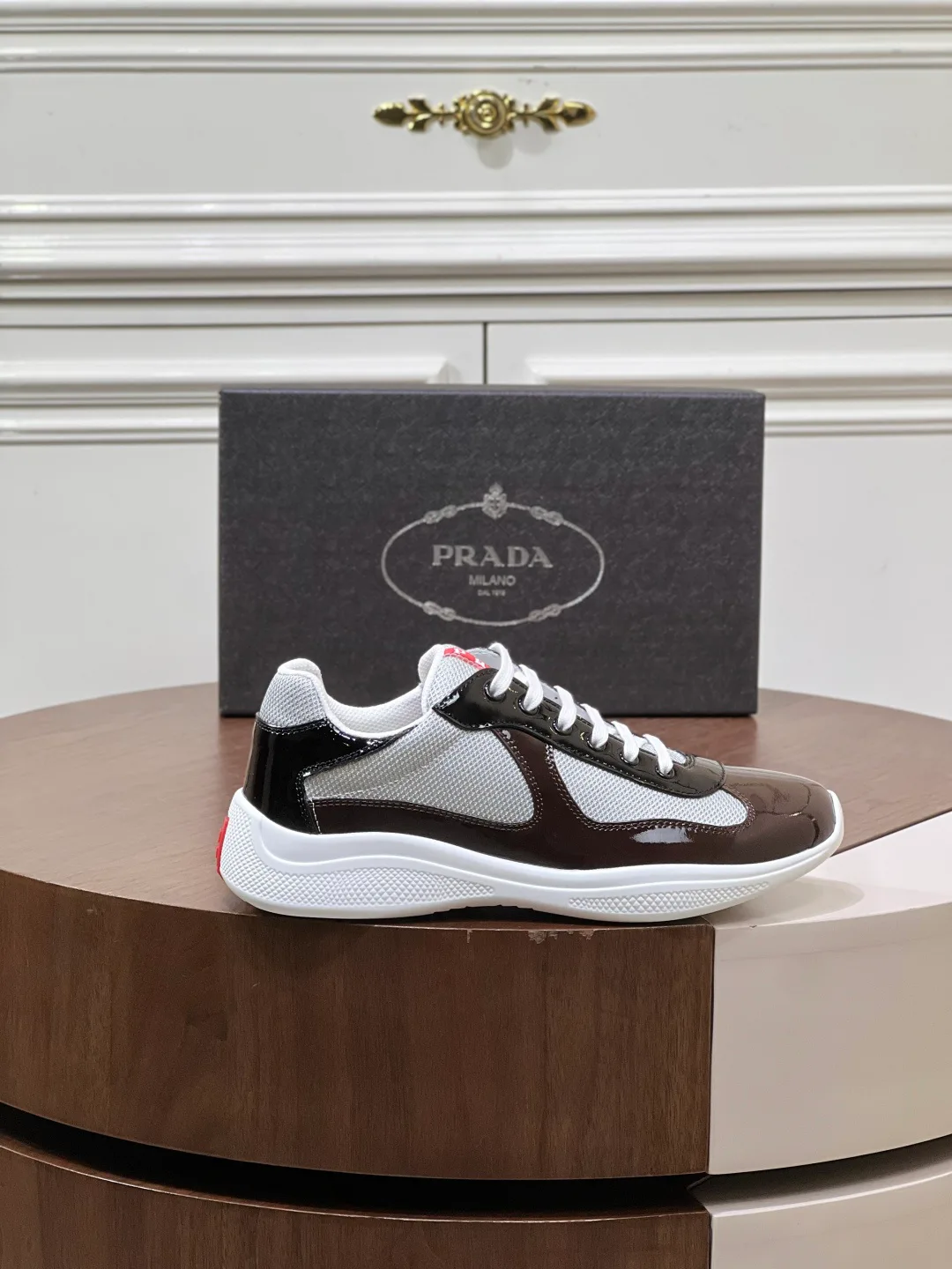 Кроссовки Женские Prada 17682034