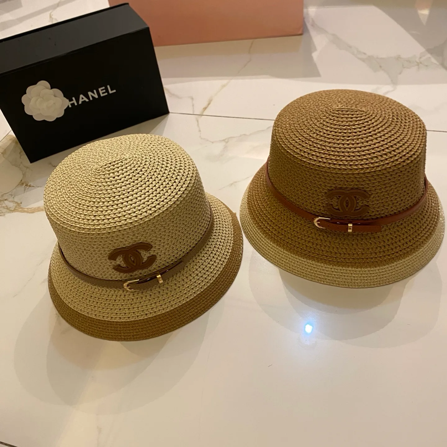 Головные Уборы Chanel 17498283