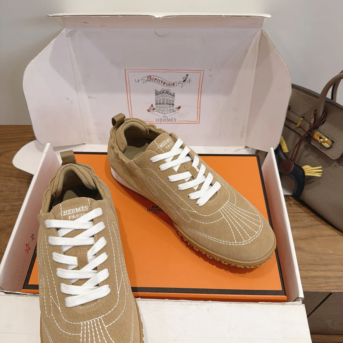 Кроссовки Женские Hermes 18230836